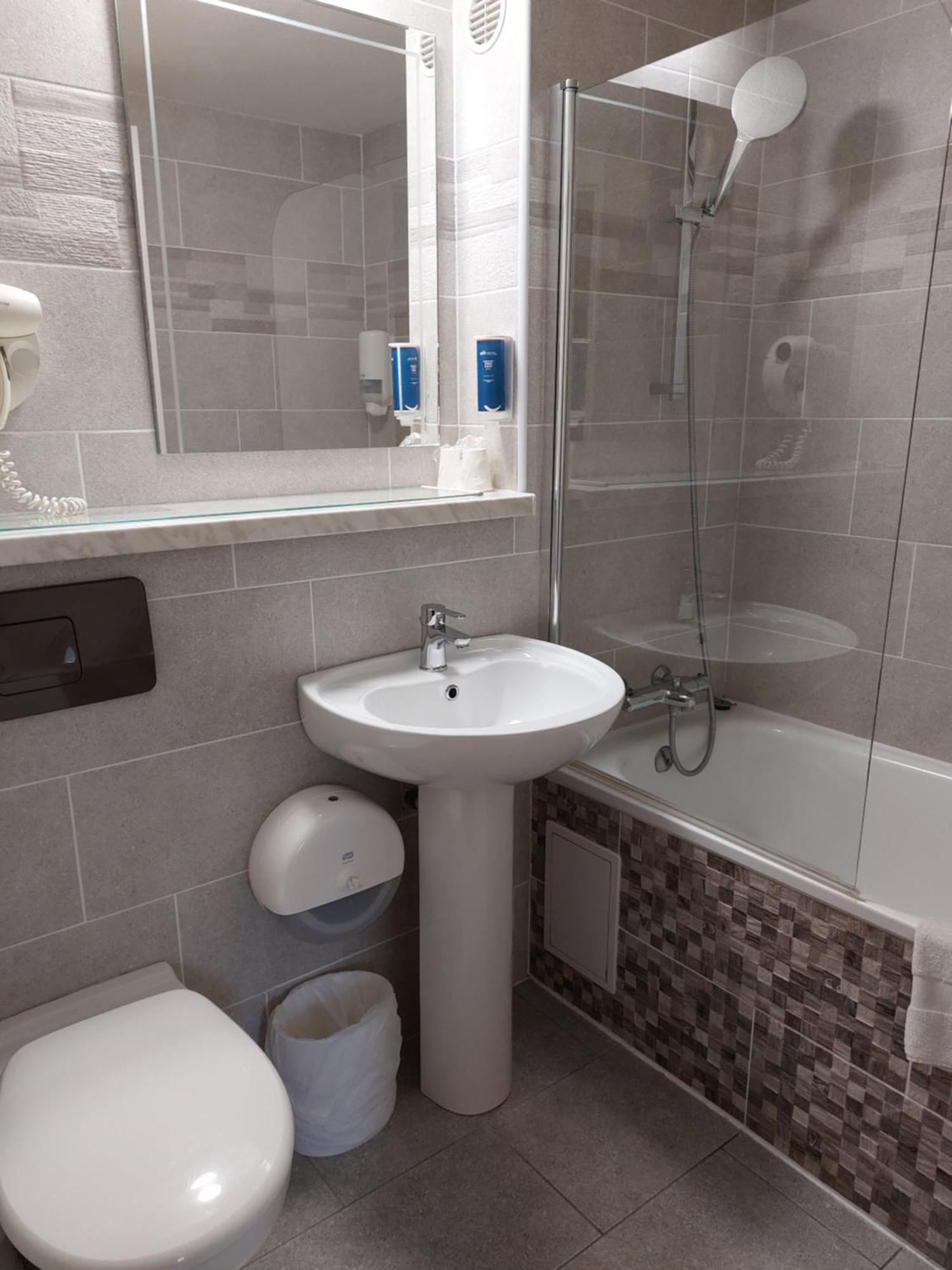 Brit Hotel Bosquet Carcassonne Cite 外观 照片